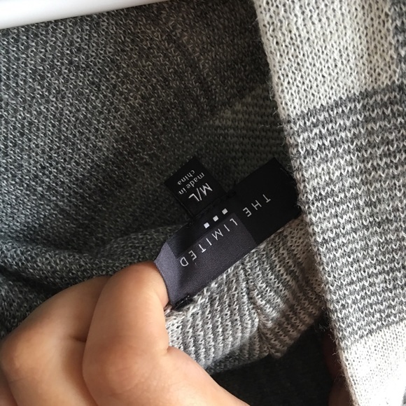 NWT plaid poncho - Picture 2 of 4